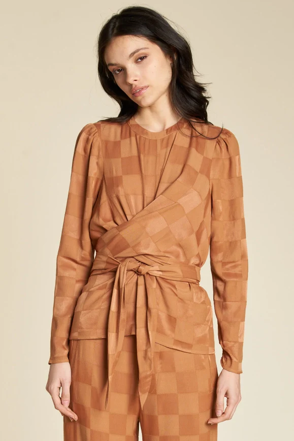 Check Mate Wrap Top